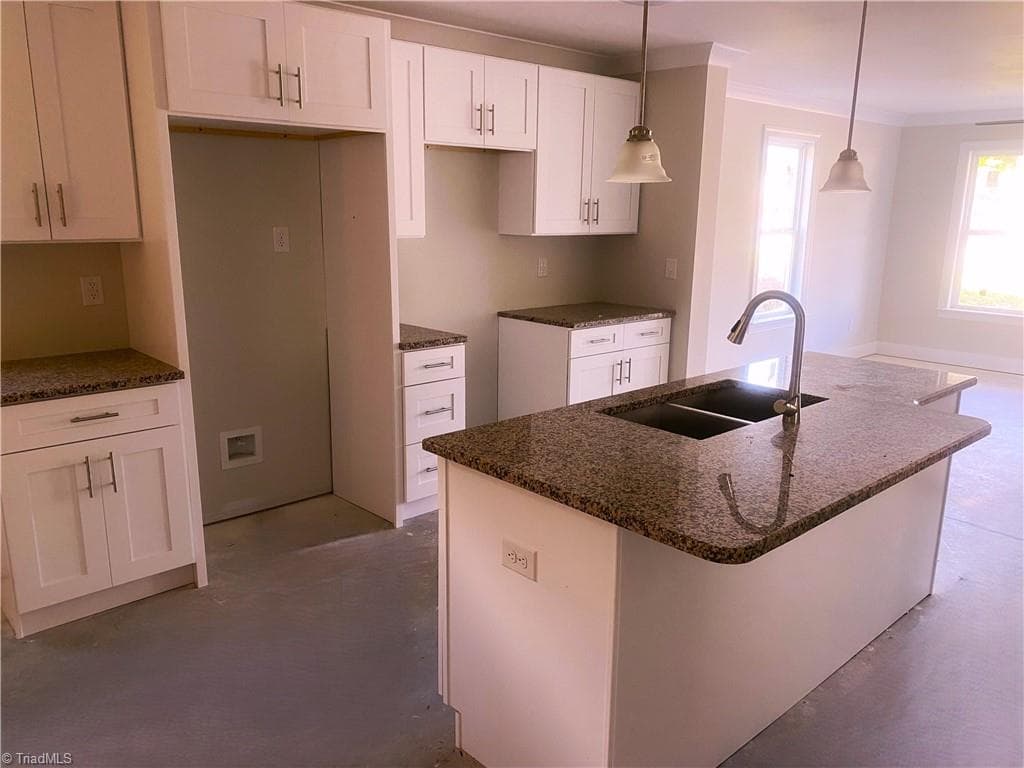 Stick/Site Built at 1203 Woodbriar Avenue, Greensboro NC 27405, photo 5 of 16