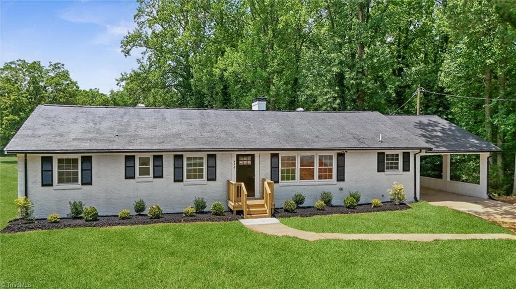 426 Fitch Drive, Mebane NC 27302