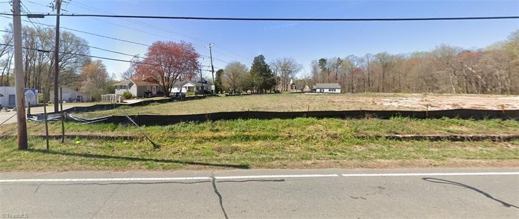 Retail at 905 Oak Summit Road, Winston-Salem NC 27105, Winston-Salem, photo 11 of 14