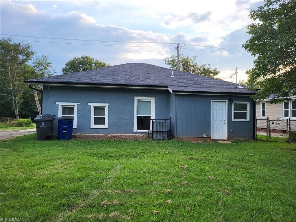 Stick/Site Built at 5027 Old Rural Hall Road, Winston-Salem NC 27105, photo 26 of 27