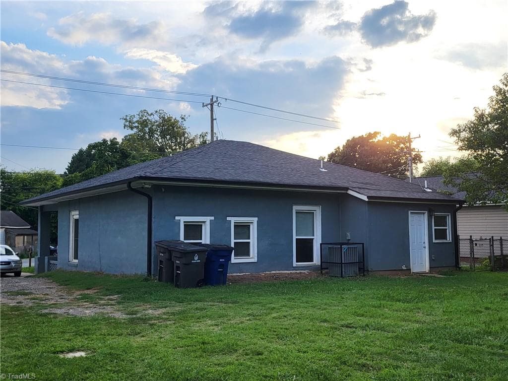 Stick/Site Built at 5027 Old Rural Hall Road, Winston-Salem NC 27105, photo 25 of 27