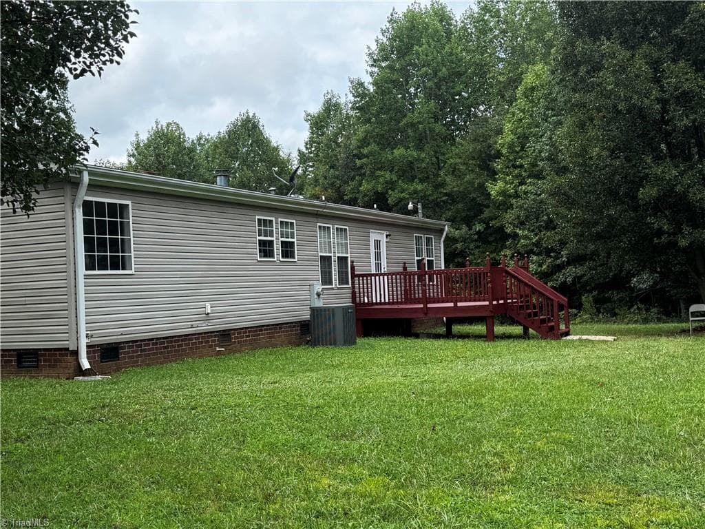 Manufactured Home at 502 Dawson Miller Road, Asheboro NC 27205, photo 4 of 15