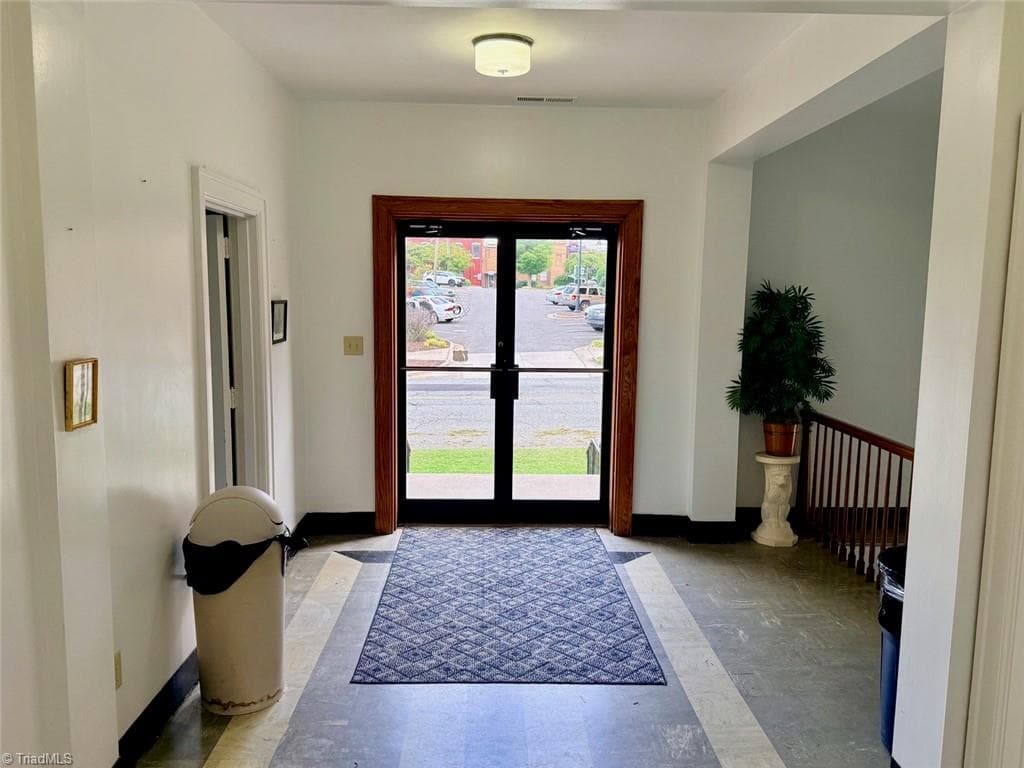 Remarks at 110 S Main Street, Reidsville NC 27320, photo 3 of 27