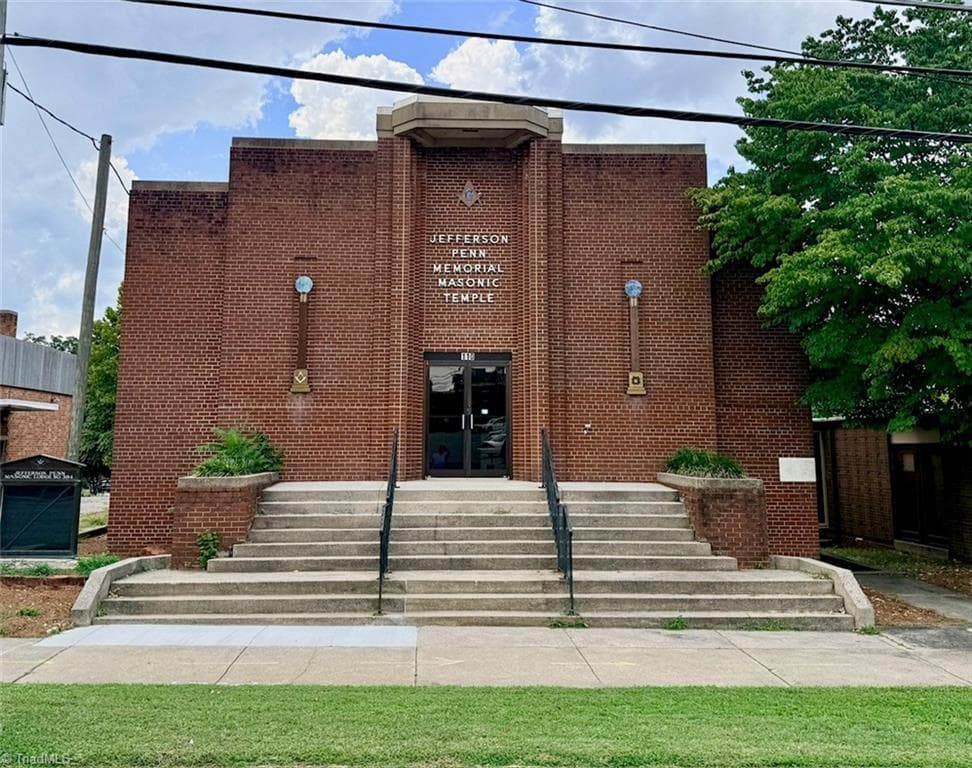 110 S Main Street, Reidsville NC 27320
