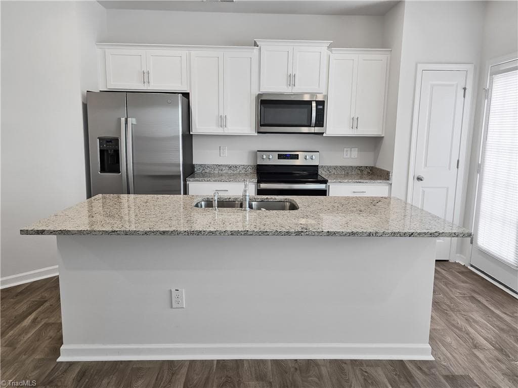 Stick/Site Built at 1108 Evelynnview Lane, Kernersville NC 27284, photo 10 of 35