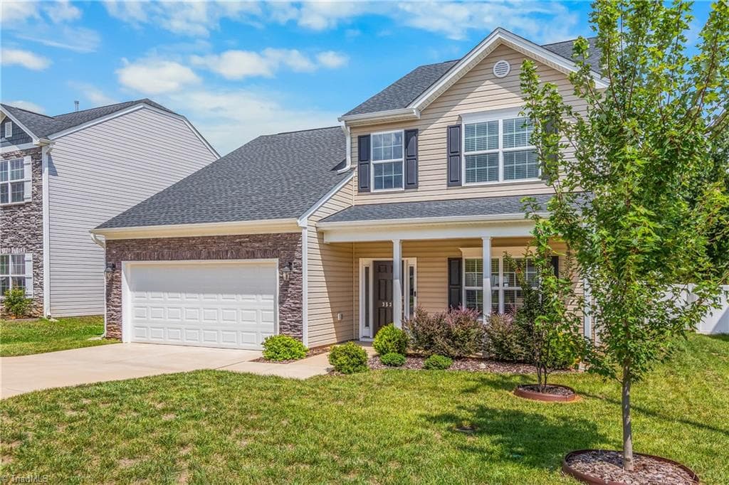 Stick/Site Built at 3538 River Farm Drive, Kernersville NC 27284, photo 3 of 34