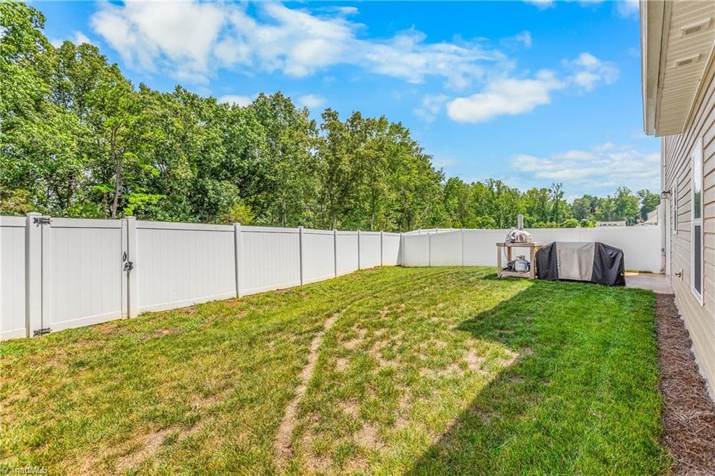 Stick/Site Built at 3538 River Farm Drive, Kernersville NC 27284, photo 31 of 34