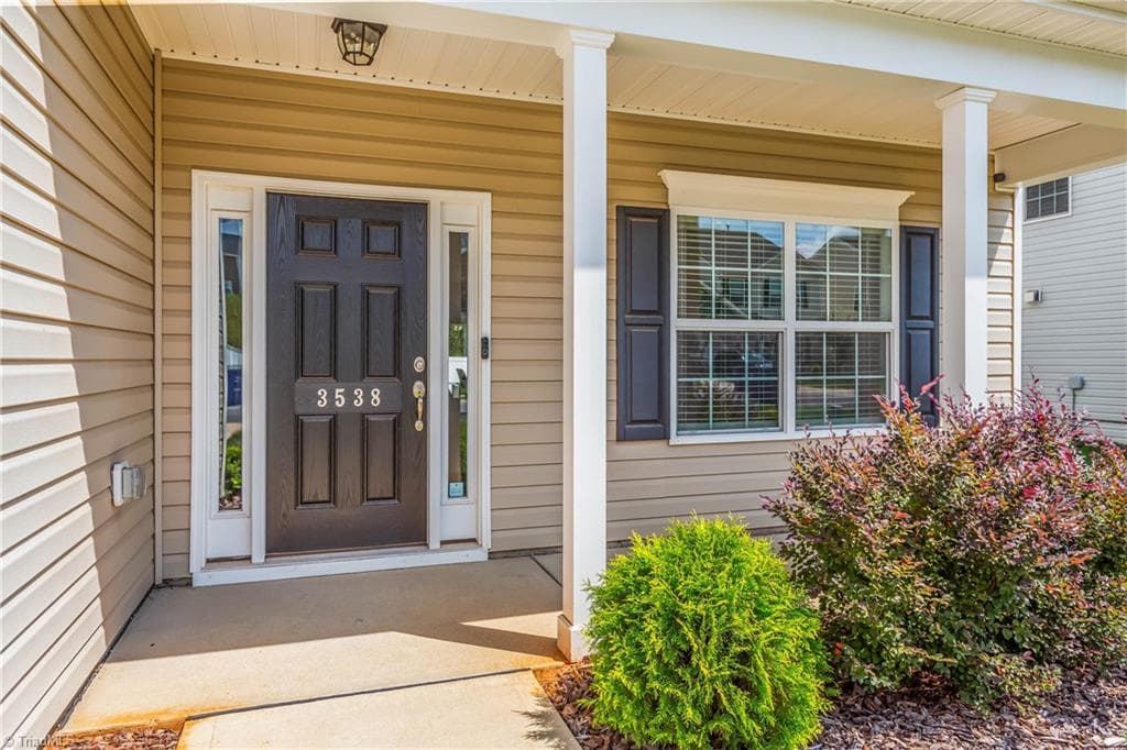 Stick/Site Built at 3538 River Farm Drive, Kernersville NC 27284, photo 4 of 34
