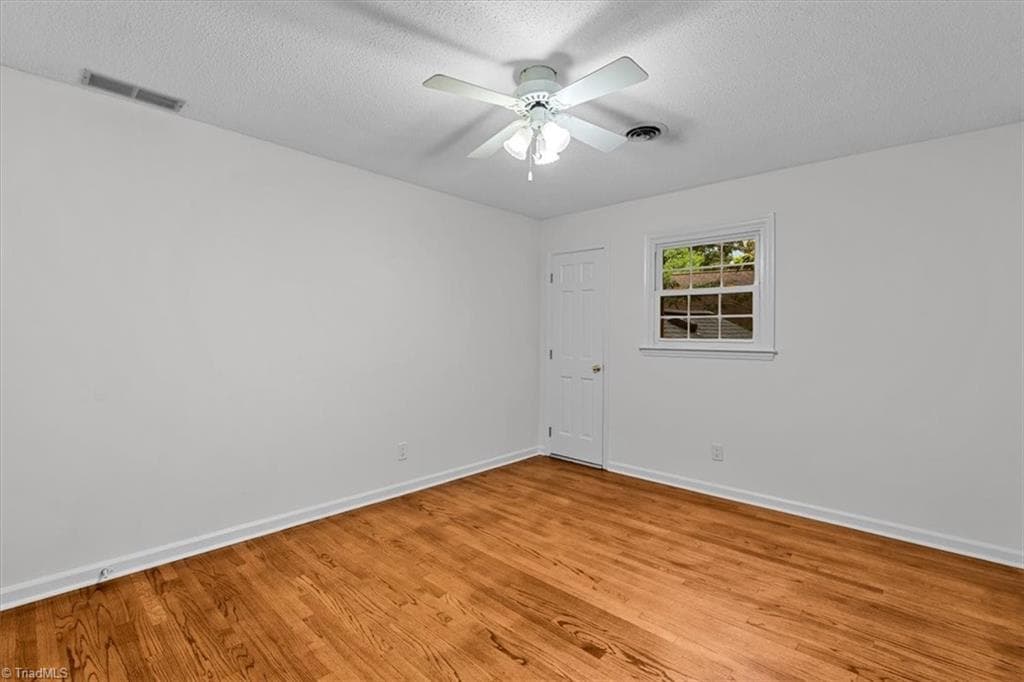 Stick/Site Built at 1017 Bridgewater Drive, Greensboro NC 27410, photo 33 of 49