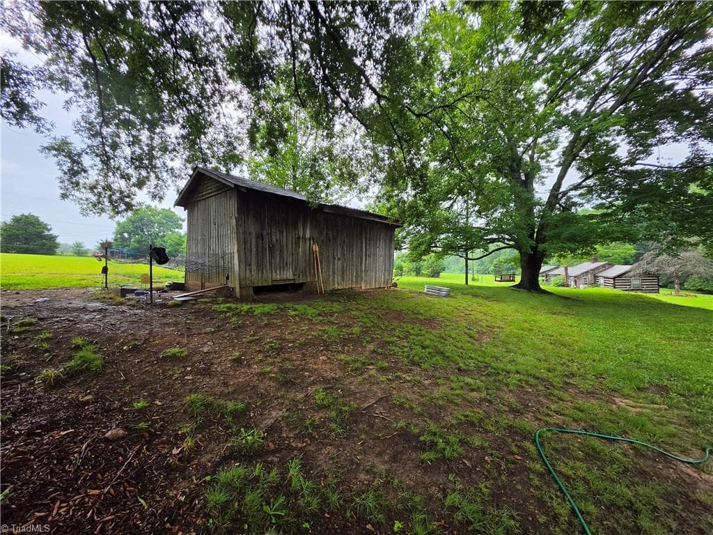 Stick/Site Built at 4606 Wards Gap Rd Wards Gap Road, Cana VA 24317, Cana, photo 5 of 32