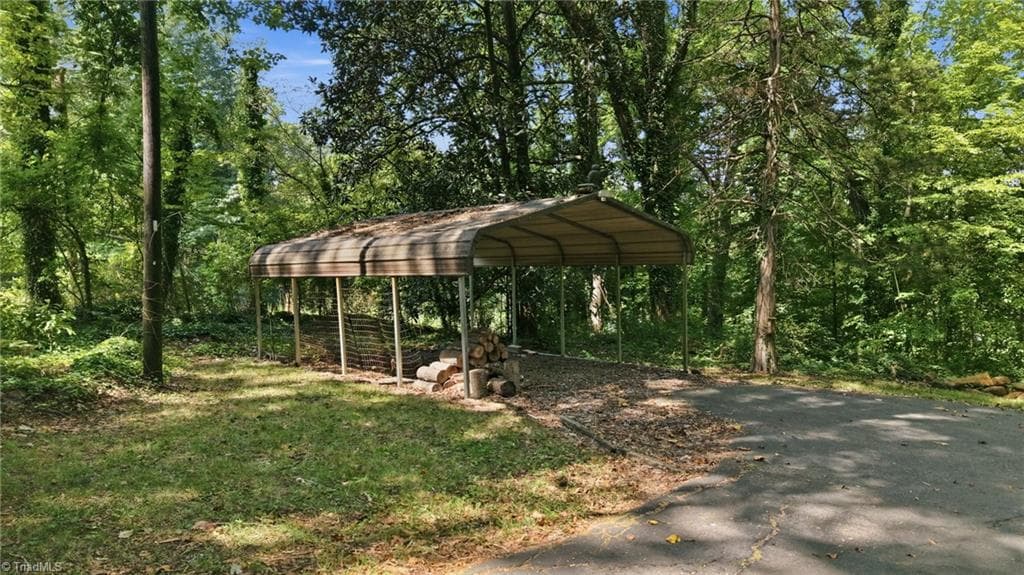 Stick/Site Built at 5275 Reynolda Road, Winston-Salem NC 27106, Winston-Salem, photo 9 of 41