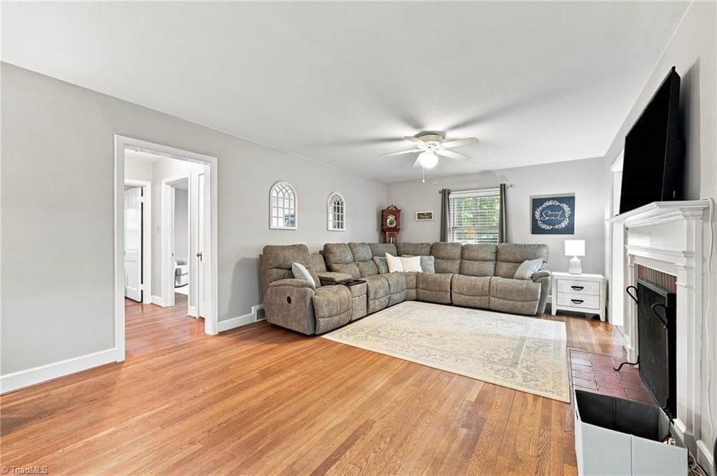 Stick/Site Built at 5275 Reynolda Road, Winston-Salem NC 27106, Winston-Salem, photo 10 of 41