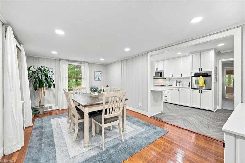 Stick/Site Built at 5275 Reynolda Road, Winston-Salem NC 27106, Winston-Salem, photo 15 of 41