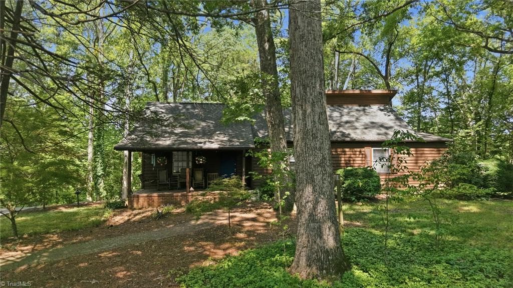Stick/Site Built at 5275 Reynolda Road, Winston-Salem NC 27106, Winston-Salem, photo 4 of 41