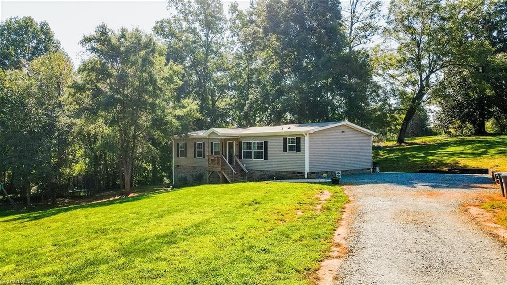 Manufactured Home at 1317 Haire Road, Yadkinville NC 27055, Yadkinville, photo 71 of 88