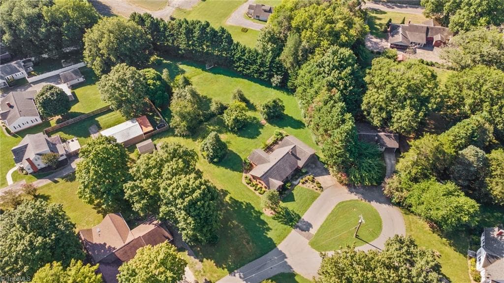 Stick/Site Built at 175 Circle Drive, Mocksville NC 27028, photo 11 of 50