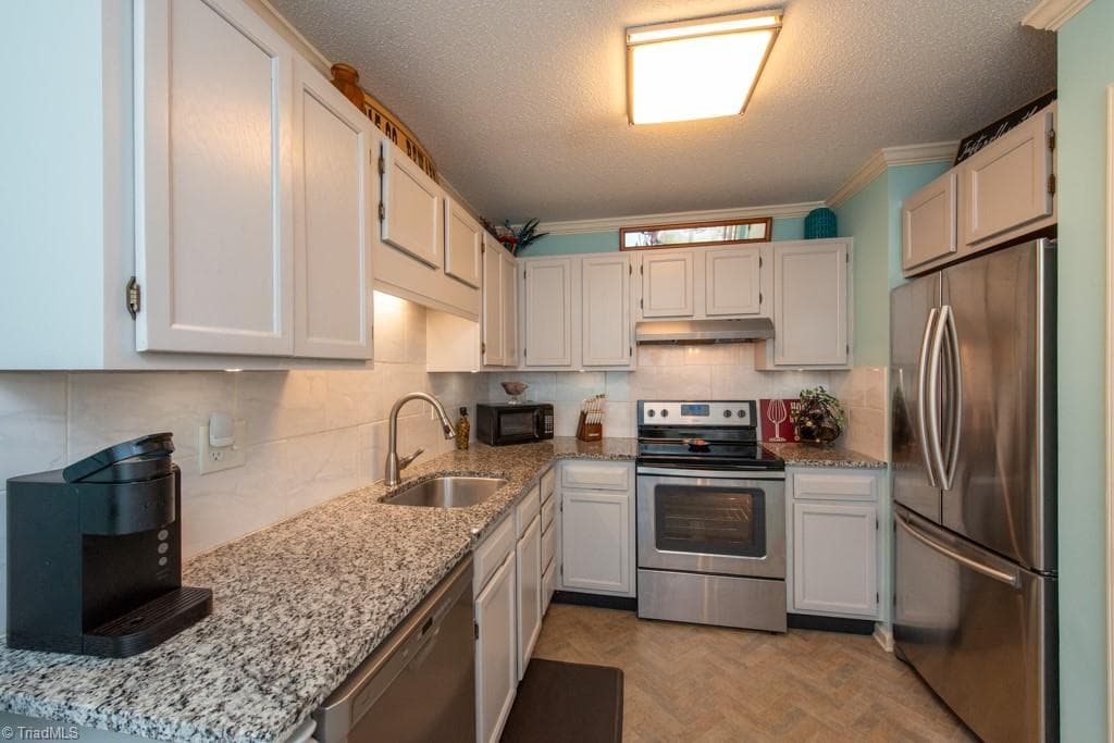Stick/Site Built at 397 James Court, High Point NC 27265, photo 23 of 38