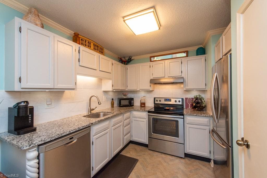 Stick/Site Built at 397 James Court, High Point NC 27265, photo 20 of 38