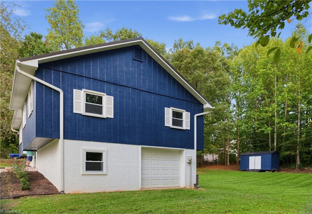 Stick/Site Built at 124 Oak Ridge Drive, Mount Airy NC 27030, Mount Airy, photo 55 of 58