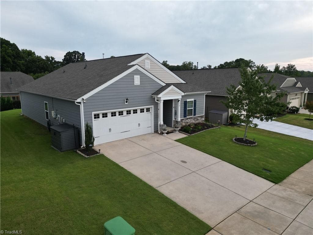 Stick/Site Built at 179 Willow Valley Drive, Mooresville NC 28115, Mooresville, photo 3 of 17