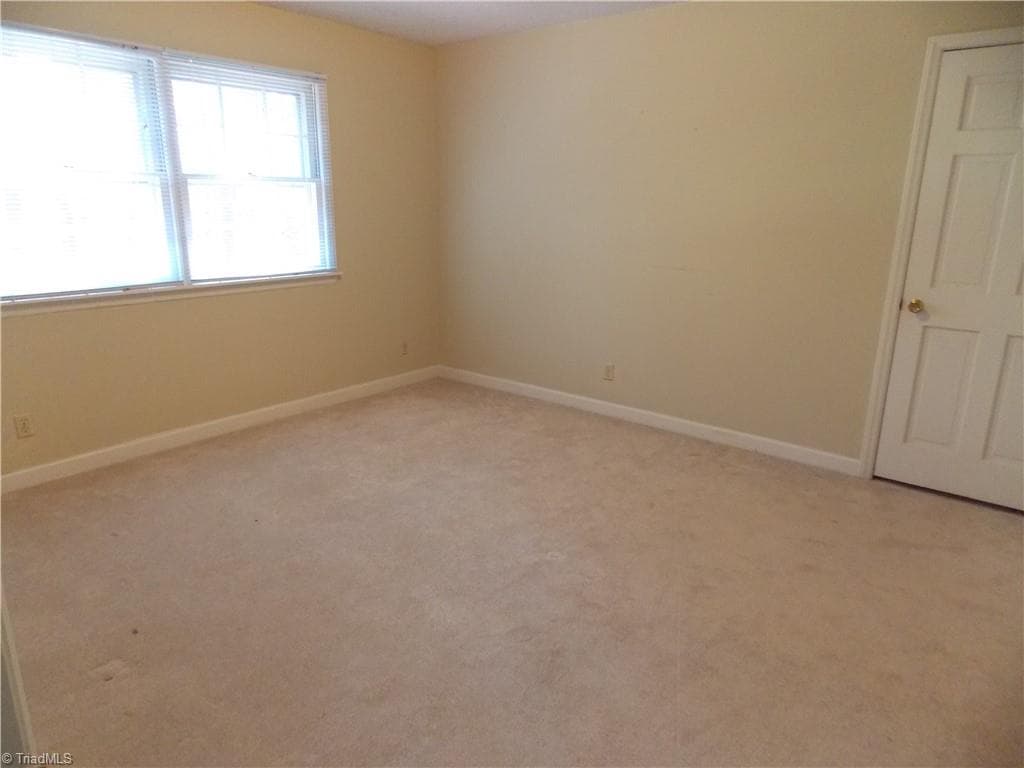 Stick/Site Built at 4915 Warfield Drive, Greensboro NC 27406, photo 21 of 23