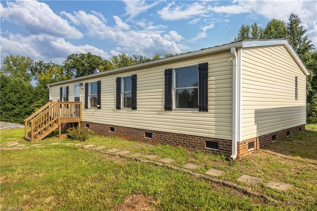 Manufactured Home at 387 Haden Grove Church Road, Linwood NC 27299, Linwood, photo 2 of 39