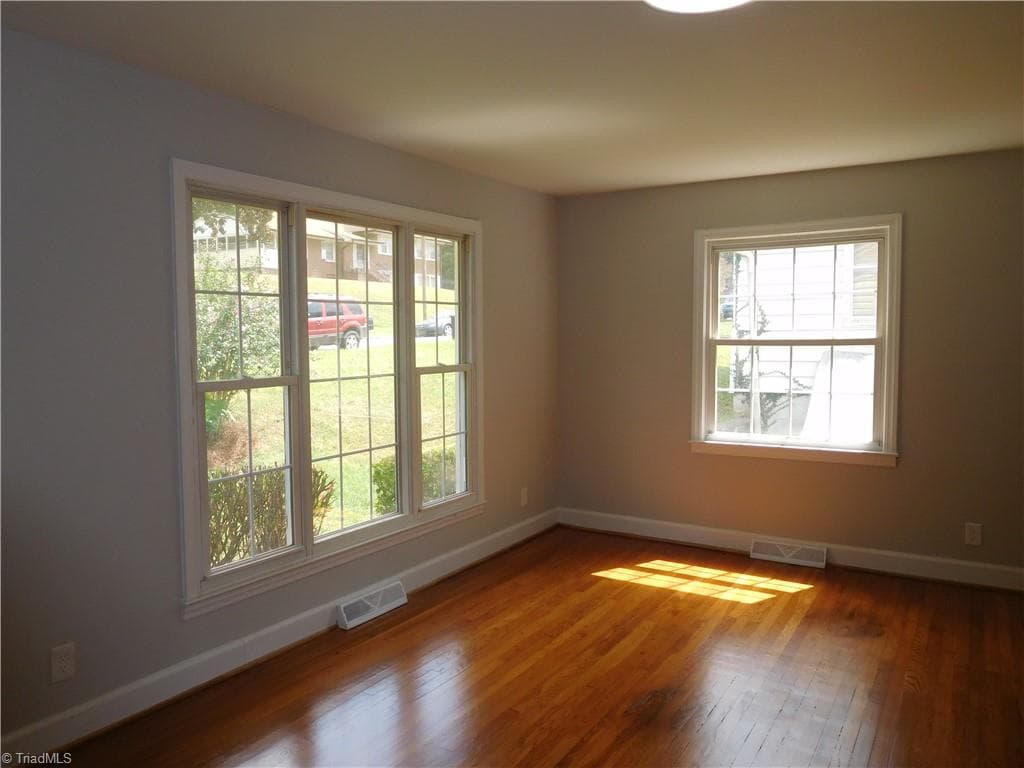Stick/Site Built at 2042 K Court Avenue, Winston-Salem NC 27105, Winston-Salem, photo 8 of 21
