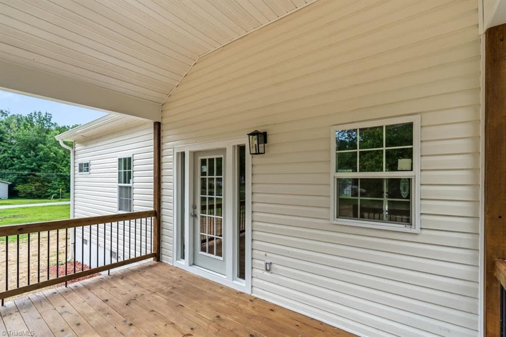 Stick/Site Built at 920 Fairway Avenue, Thomasville NC 27360, photo 27 of 32