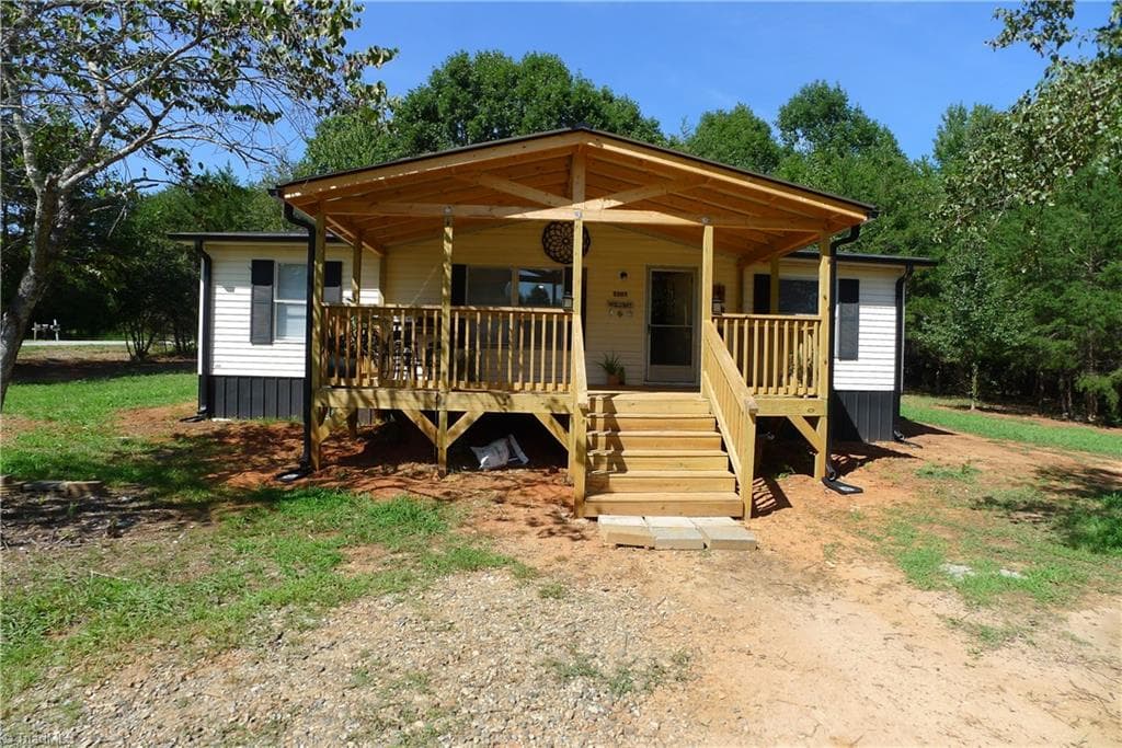 2005 Monico Lane, Yadkinville NC 27055