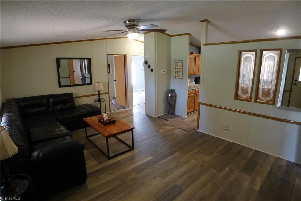 Manufactured Home at 2005 Monico Lane, Yadkinville NC 27055, Yadkinville, photo 19 of 64