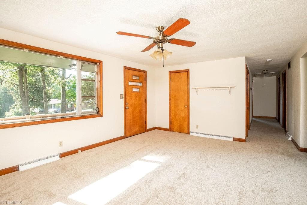 Stick/Site Built at 119 Marywood Drive, High Point NC 27265, photo 4 of 18