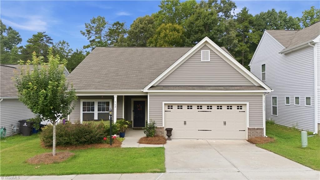 562 Freeport Court, Winston-Salem NC 27127