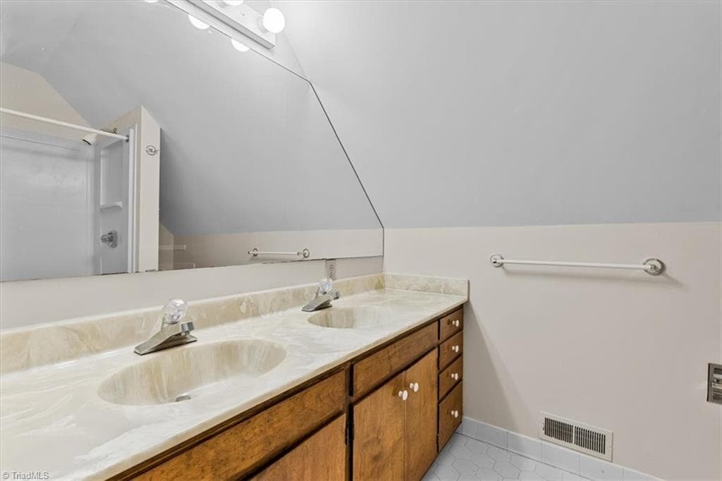 Stick/Site Built at 2109 Medford Lane, Greensboro NC 27408, photo 32 of 50