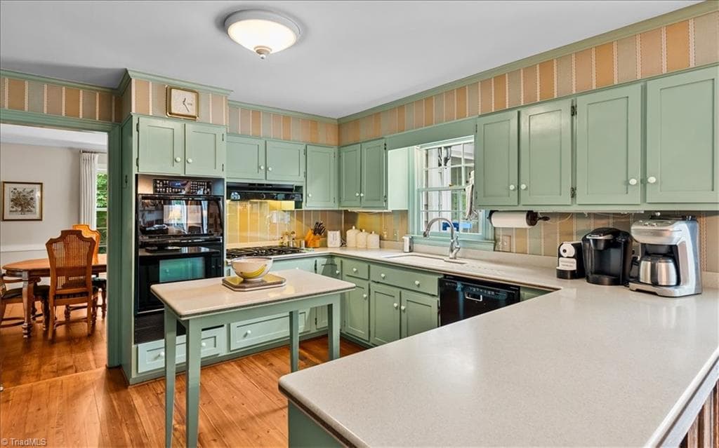 Stick/Site Built at 2109 Medford Lane, Greensboro NC 27408, photo 14 of 50