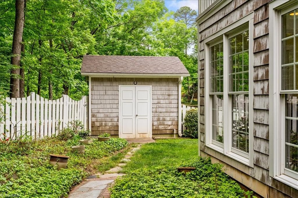 Stick/Site Built at 2109 Medford Lane, Greensboro NC 27408, photo 35 of 50