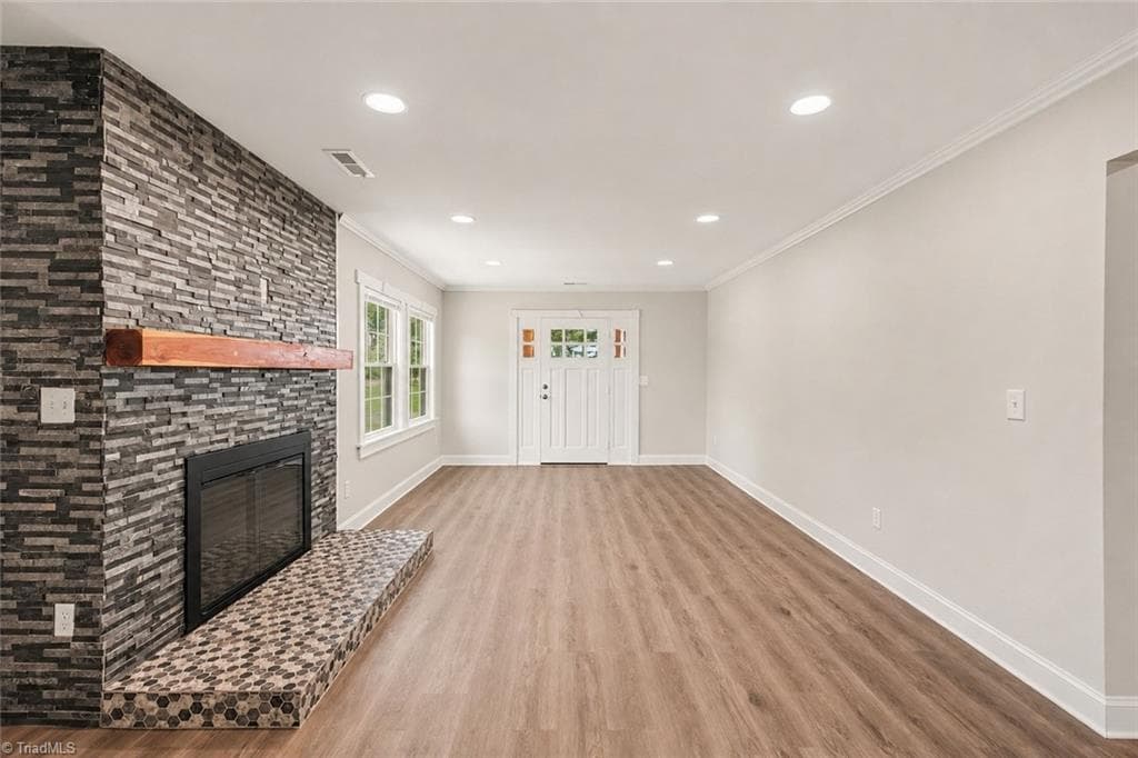 Stick/Site Built at 933 E King Street, King NC 27021, King, photo 9 of 56