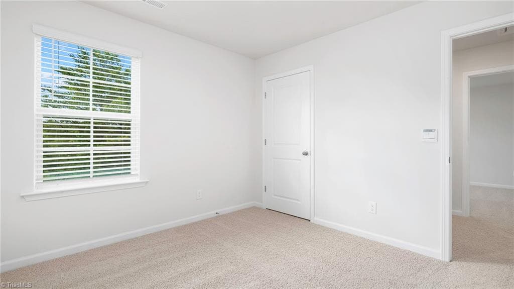Stick/Site Built at 620 Beechwood Circle, Thomasville NC 27360, photo 10 of 20