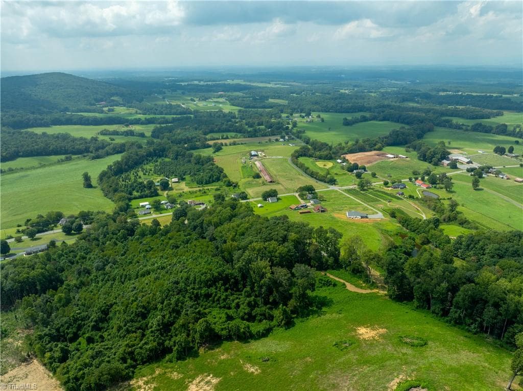 Stick/Site Built at 2316 Swan Creek Road, Jonesville NC 28642, Jonesville, photo 6 of 41