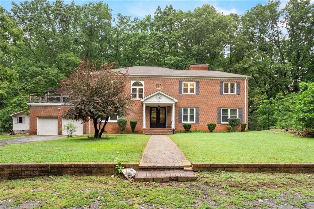 Remarks at 301 Carolina Avenue, Asheboro NC 27203, Asheboro, photo 2 of 37