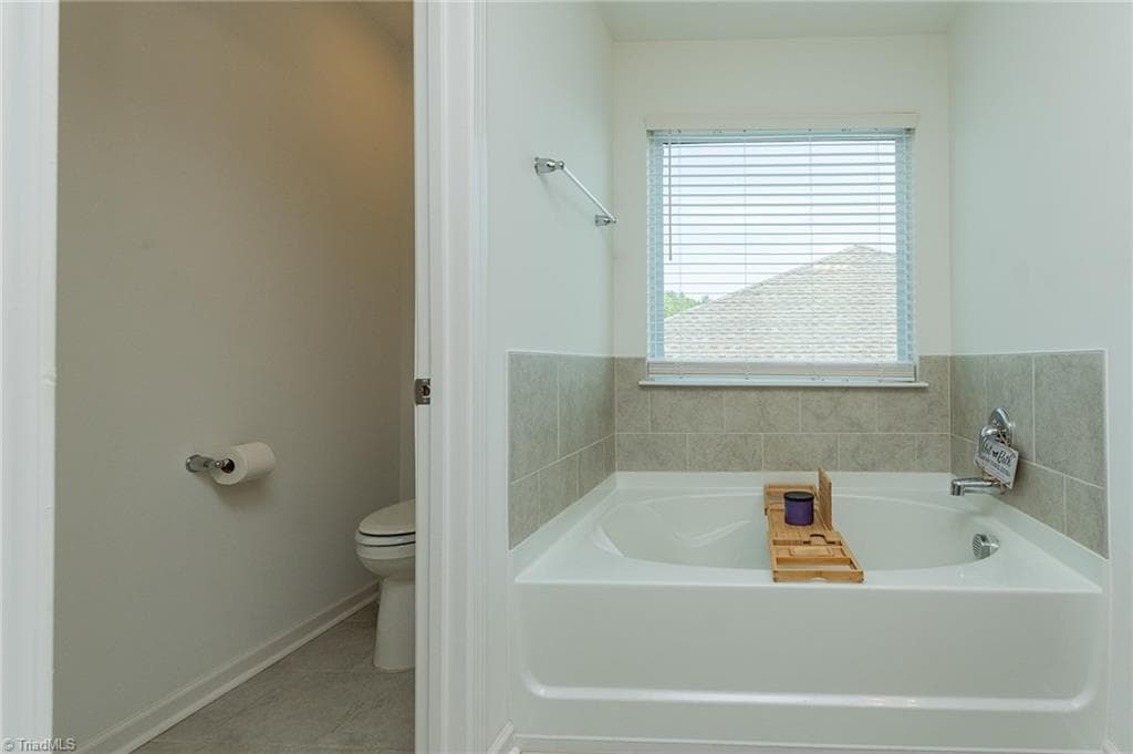 Stick/Site Built at 4044 Monteray Circle, High Point NC 27265, photo 31 of 34