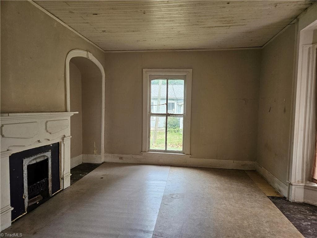 Duplex at 223 Lawsonville Avenue, Reidsville NC 27320, Reidsville, photo 7 of 30