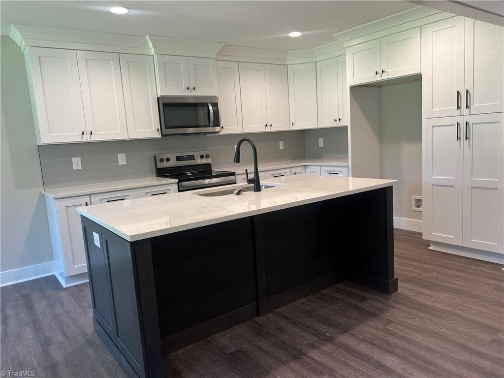 Stick/Site Built at 125 Albertson Road, Thomasville NC 27360, photo 11 of 50