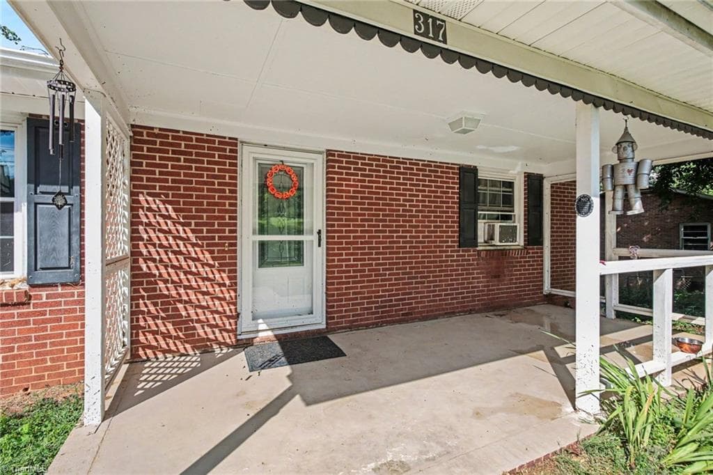 Stick/Site Built at 317 Lucinda Lane, Kernersville NC 27284, Kernersville, photo 15 of 22