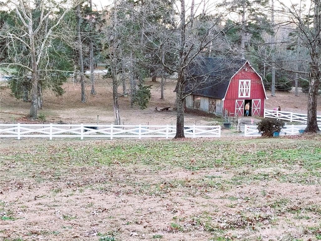 Stick/Site Built at 1753 Smith Farm Road, Lexington NC 27292, Lexington, photo 2 of 19
