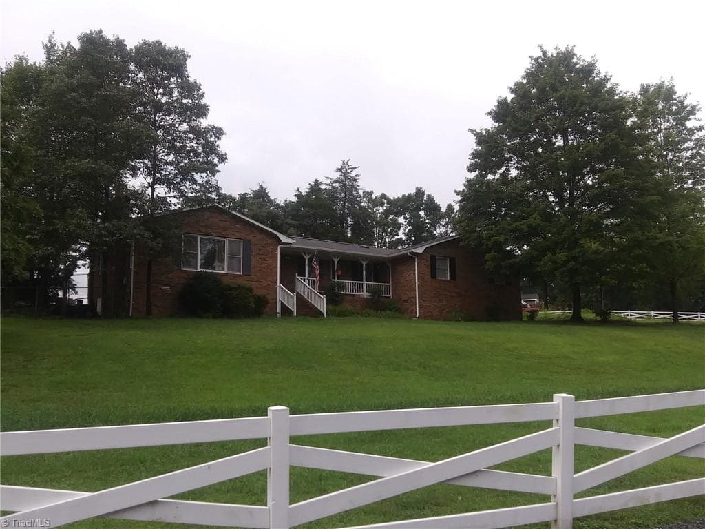 1753 Smith Farm Road, Lexington NC 27292