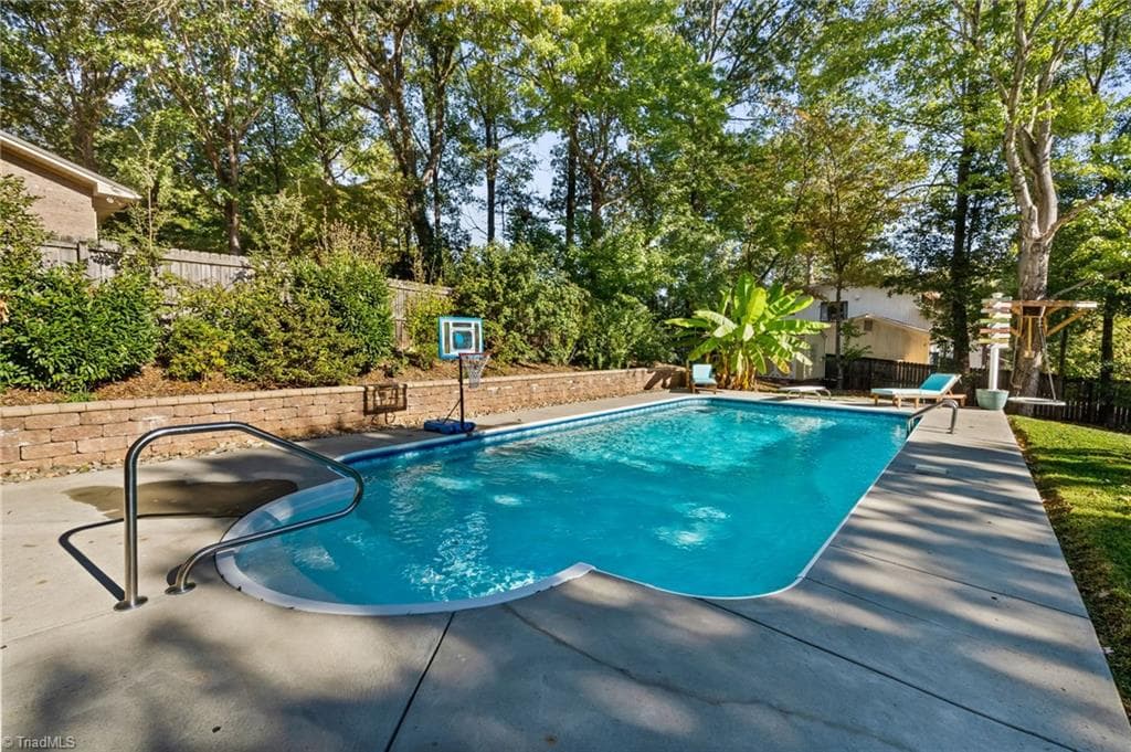 Stick/Site Built at 4400 Oak Hollow Drive, High Point NC 27265, photo 35 of 50