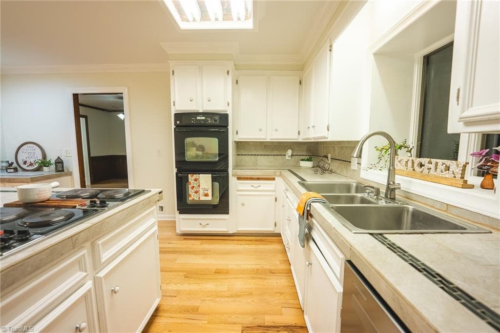 Stick/Site Built at 3750 11th Street NE, Hickory NC 28601, Hickory, photo 19 of 50
