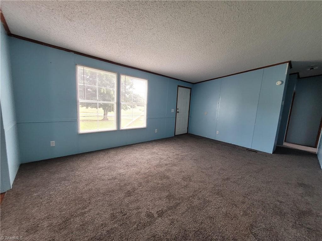 Manufactured Home at 1836 Siloam Road, Mount Airy NC 27030, photo 6 of 14