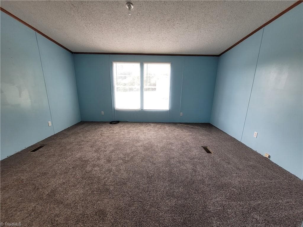 Manufactured Home at 1836 Siloam Road, Mount Airy NC 27030, photo 13 of 14