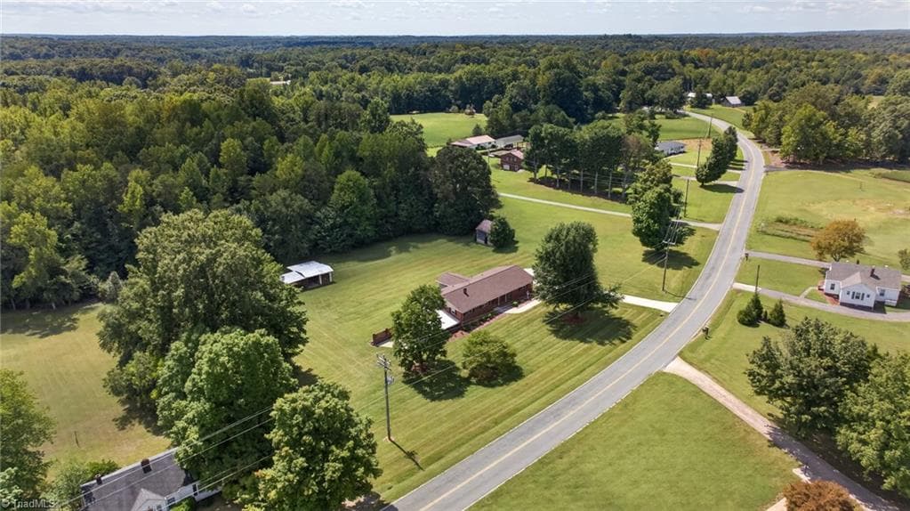 Stick/Site Built at 1335 Old Mill Farm Road, Lexington NC 27295, Lexington, photo 4 of 43